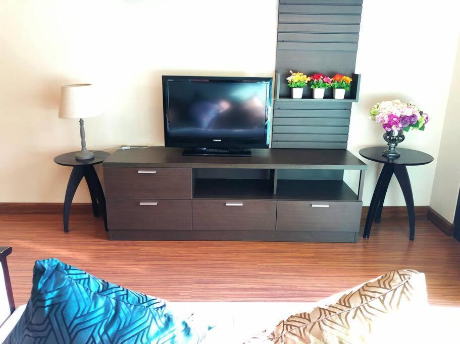 Apartment Location Near Jungceylon + Pool Access